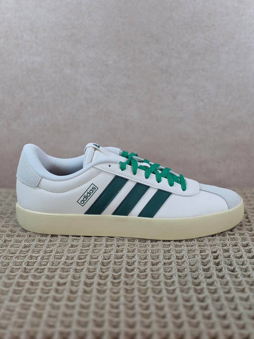 Adidas VL Court 3.0 Men’s 11.5 White Green – Brand New in Box + Extra Laces